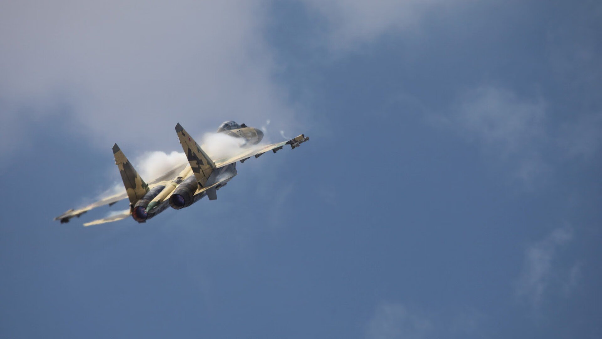 钢门已逝,叹息犹存,当瑞士的雪山之墙令巴黎铁塔黯然失色